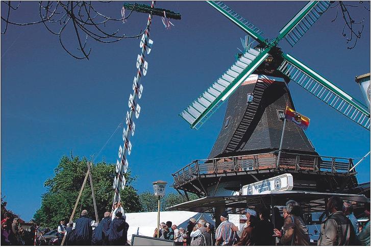Maibaumfest auf Nordstrand (2007)